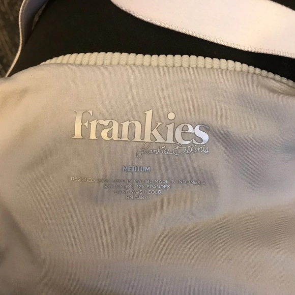 Frankie’s Bikinis - Picture 5 of 5